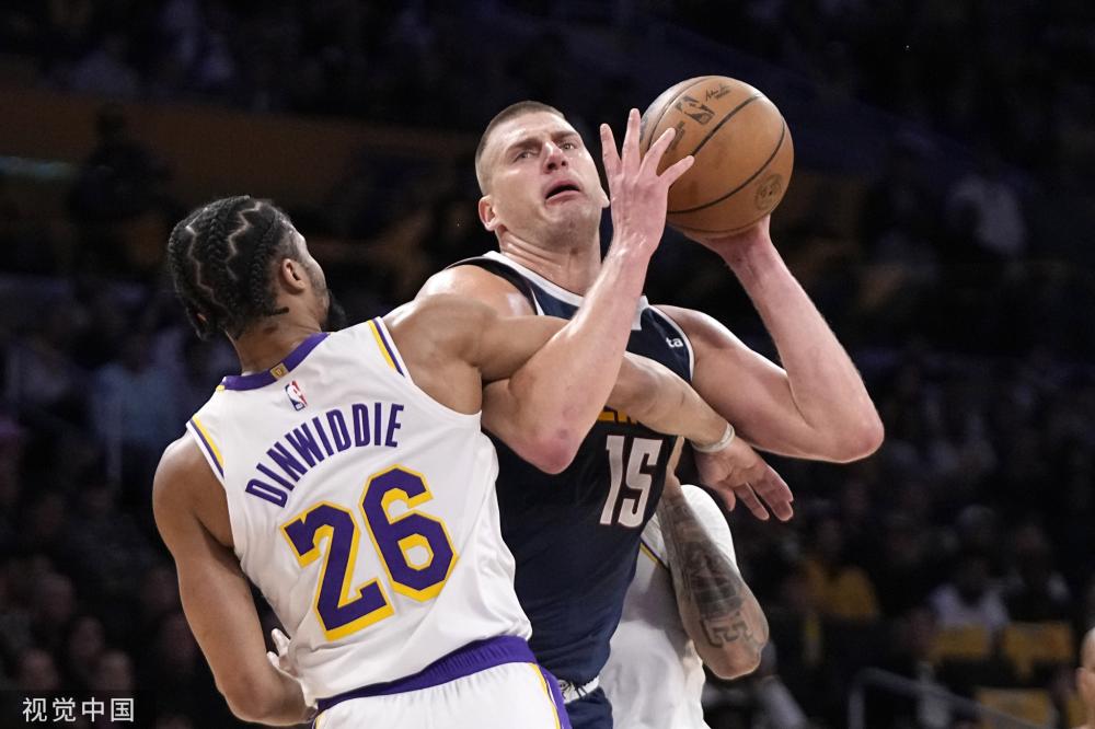 奥纳纳帮他 奥纳纳帮他