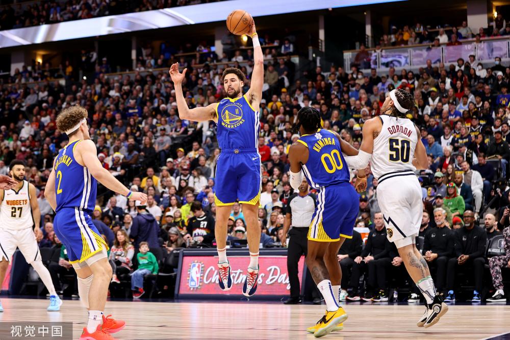 周琦作为中 周琦作为中