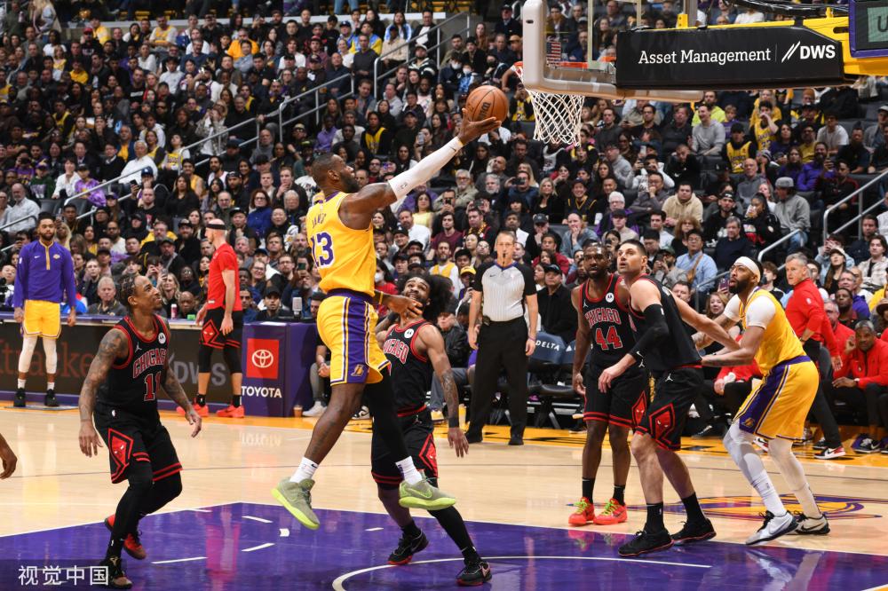 中场核心竞 中场核心竞