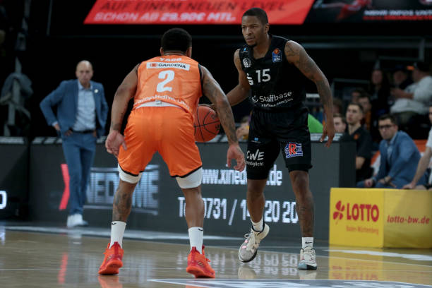 维拉全力求 维拉全力求